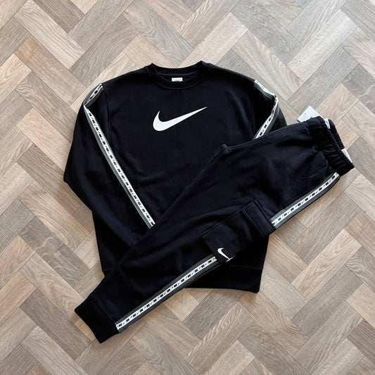 NIKE REPEAT TRACKSUIT SET - BLACK